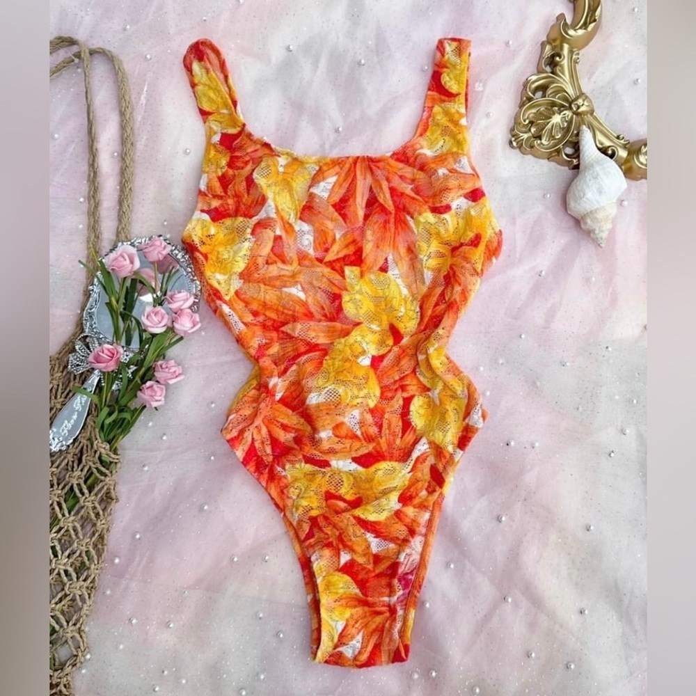 Summer‎ essential Vibrant Floral One-Piece Swimsuit